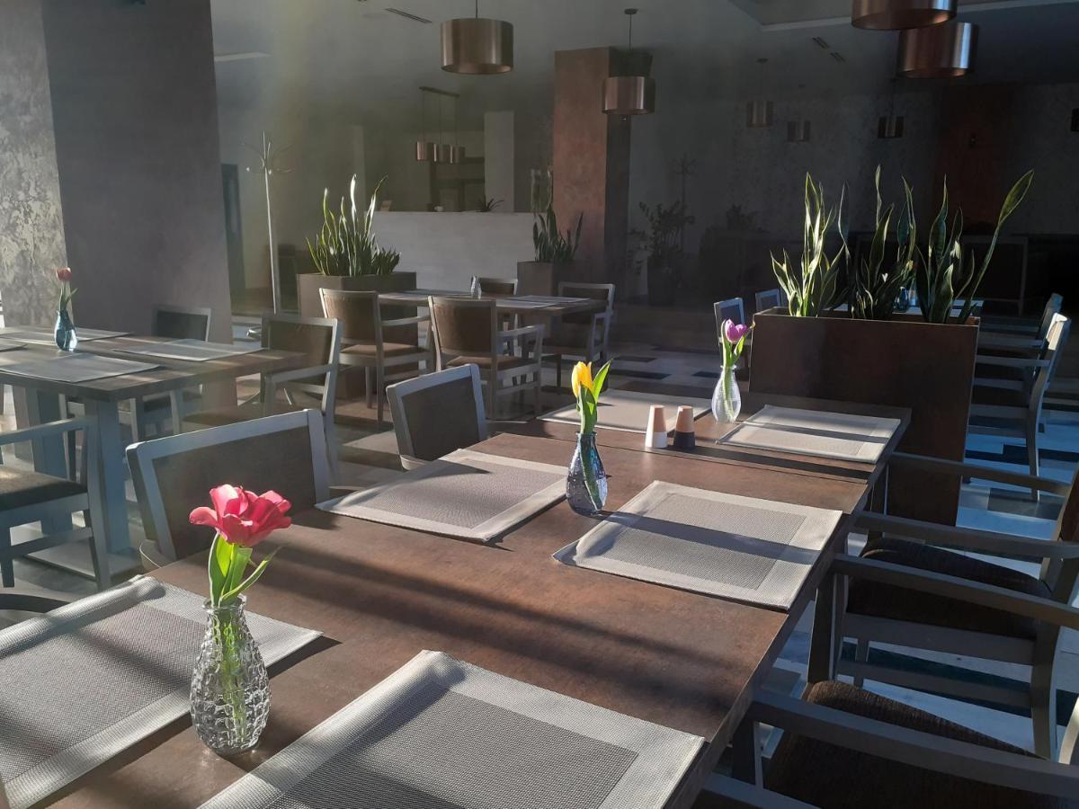 Hotel Uno Ústí nad Orlicí Dış mekan fotoğraf